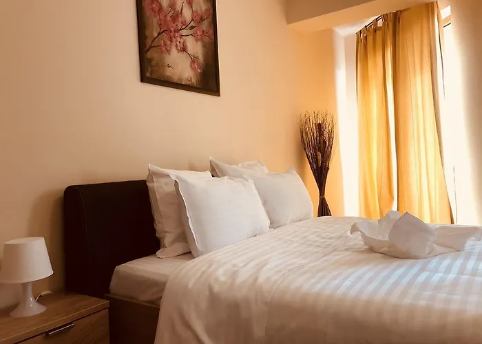 Monte Carlo Palace Rooms