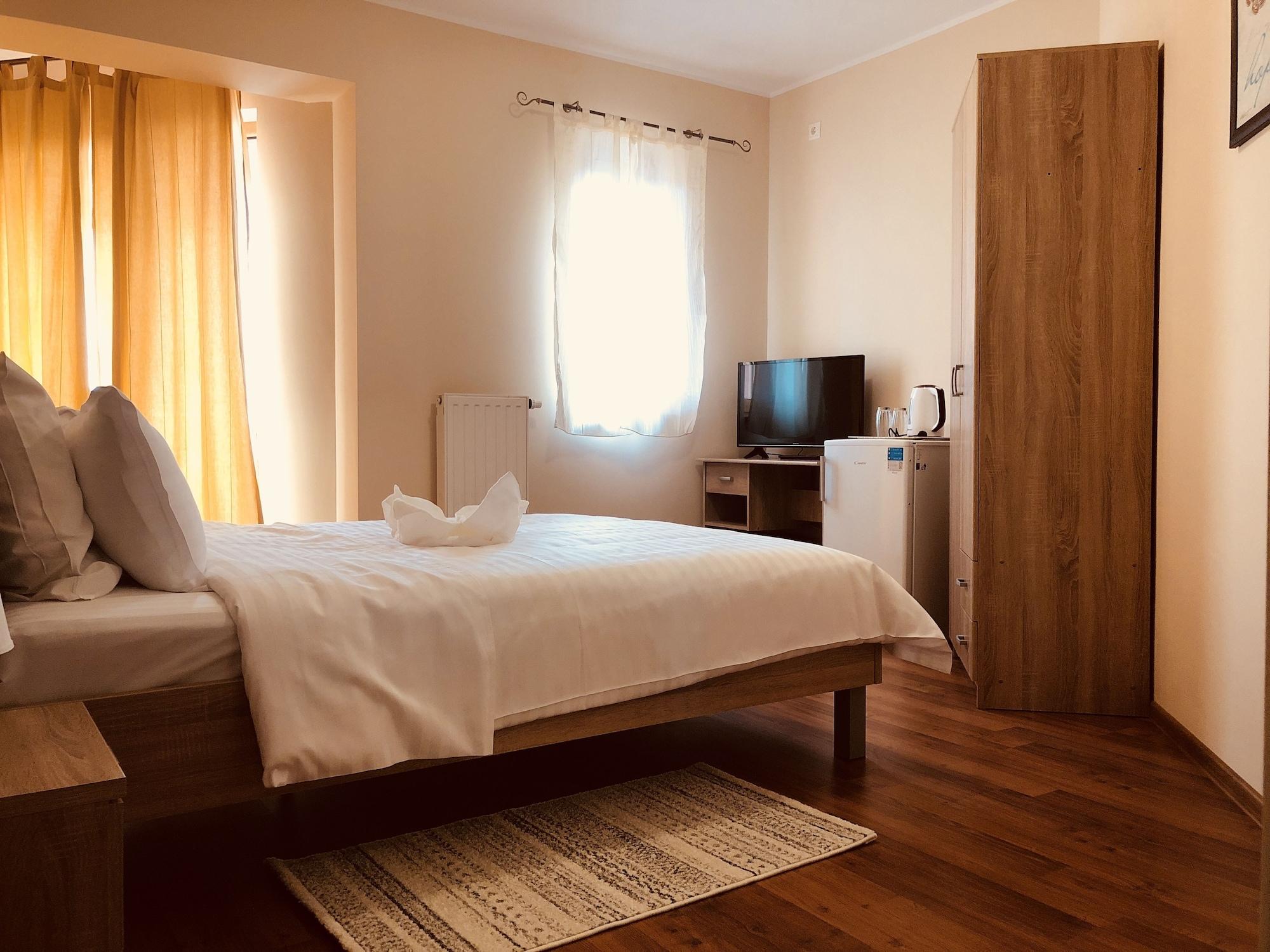 Hostel Monte Carlo Palace *