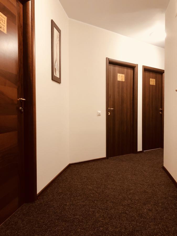 Monte Carlo Palace Hostel Bucharest